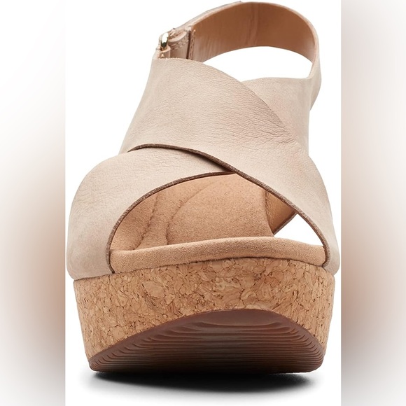 Clarks Women’s Annadel Eirwyn Wedge Sandal - Picture 2 of 11